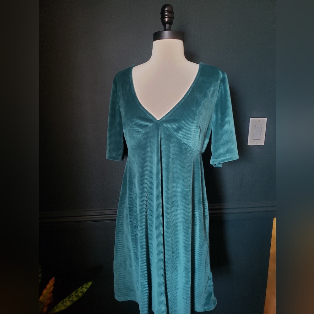 Modcloth mod velvet corduroy skater empire half sleeve v neck dress
